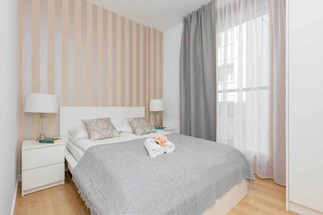 Warszawa Srodmiescie Bonifraterska Apartments By Noclegi Renters Exterior photo